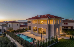 Lovely Home In Vabriga With Heated Swimming Pool